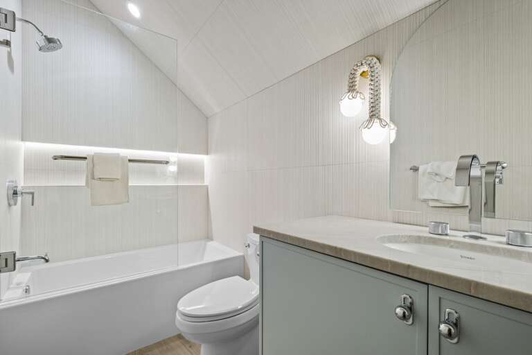Fifth Bedroom, Ensuite Bathroom