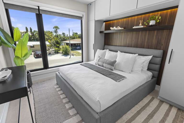 Third Bedroom, King bed