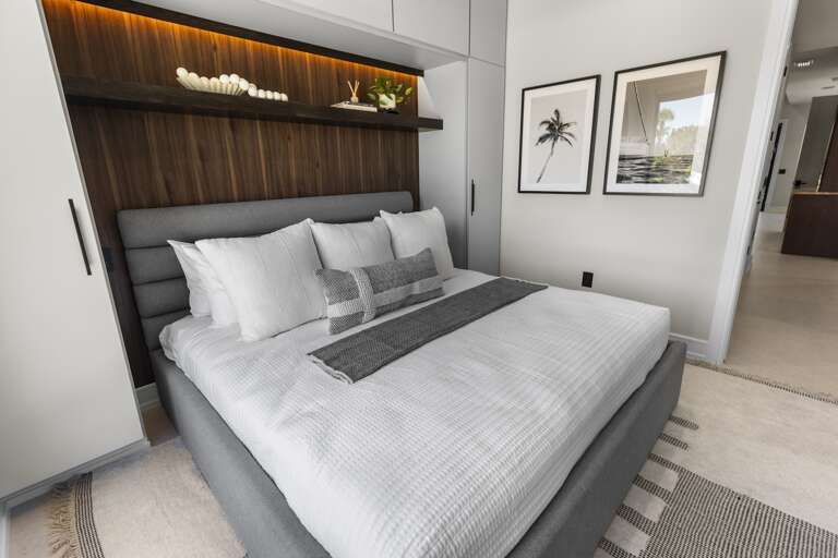 Third Bedroom, King bed