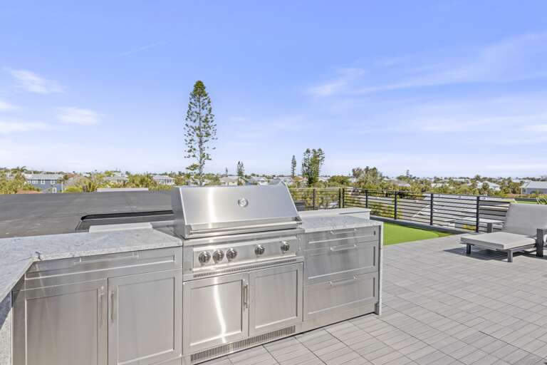 Rooftop deck with outdoor kitchen