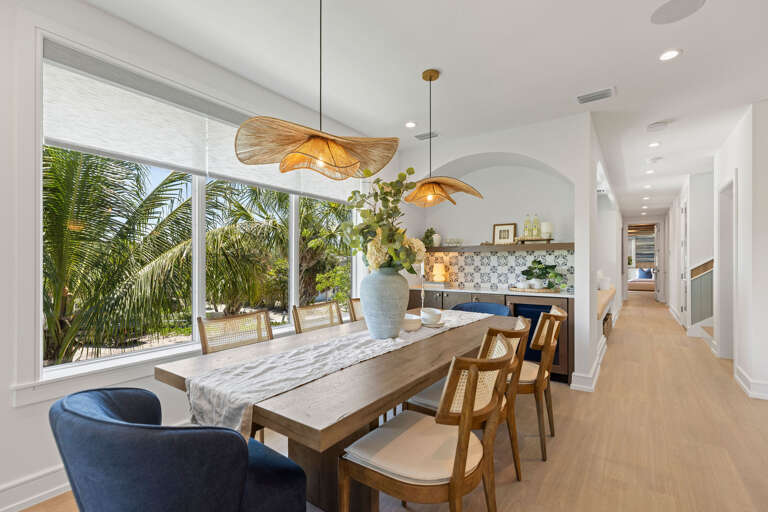 Dining Space for Group Gatherings