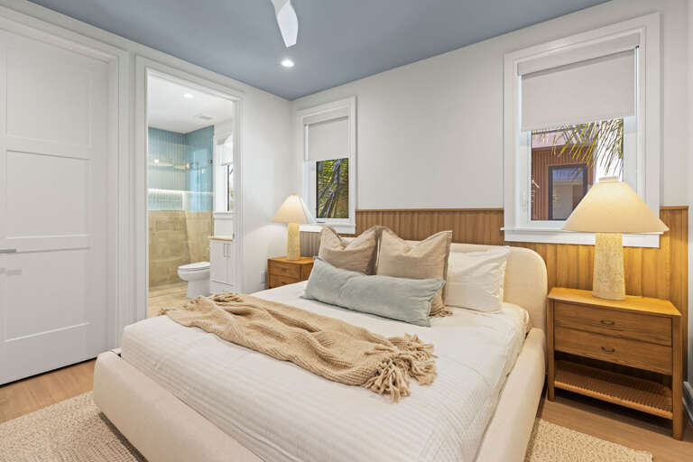 Fourth Bedroom, King bed