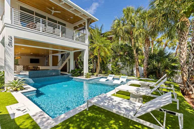 Private Pool with Sun Loungers