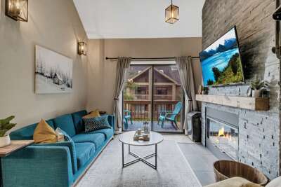 SnowPine Condo, Sleeps 6, Patio, A/C