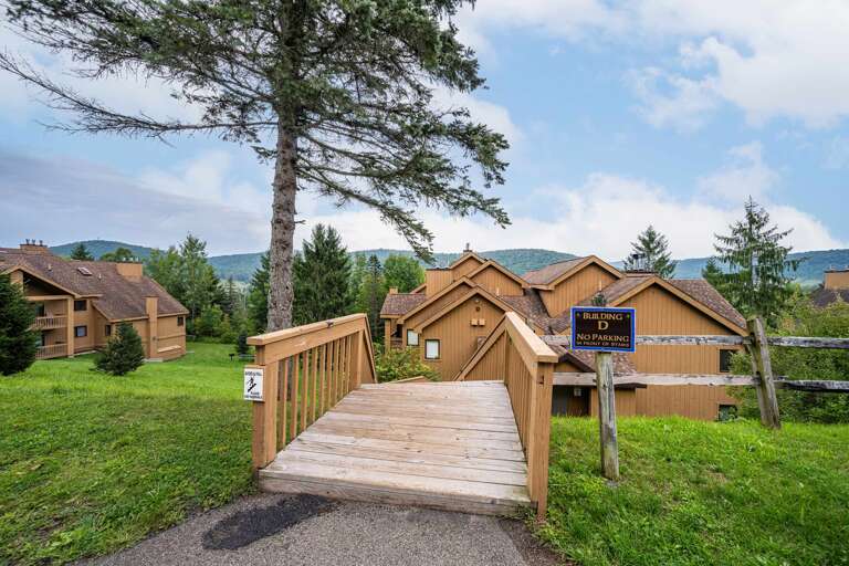 SnowPine Condo, Sleeps 6, Patio, A/C