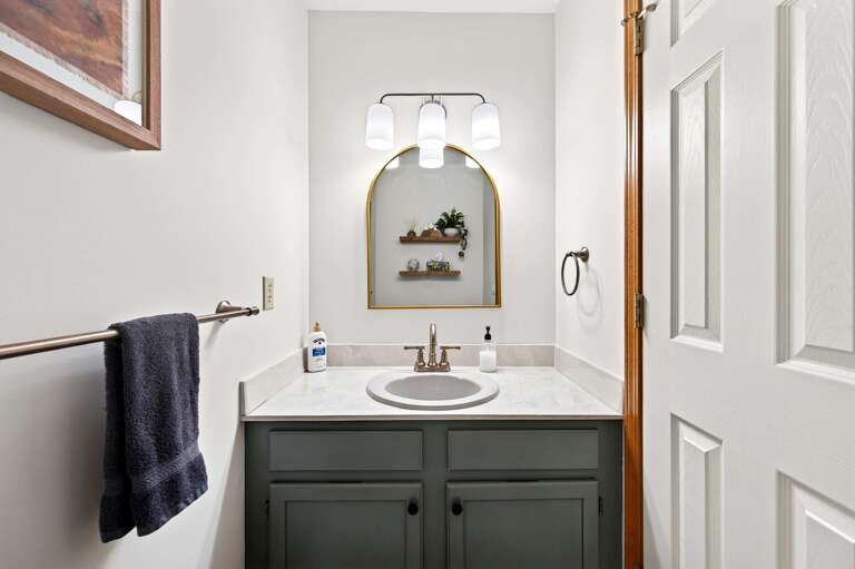 SnowPine Village Townhouse, Sleeps 10, A/C