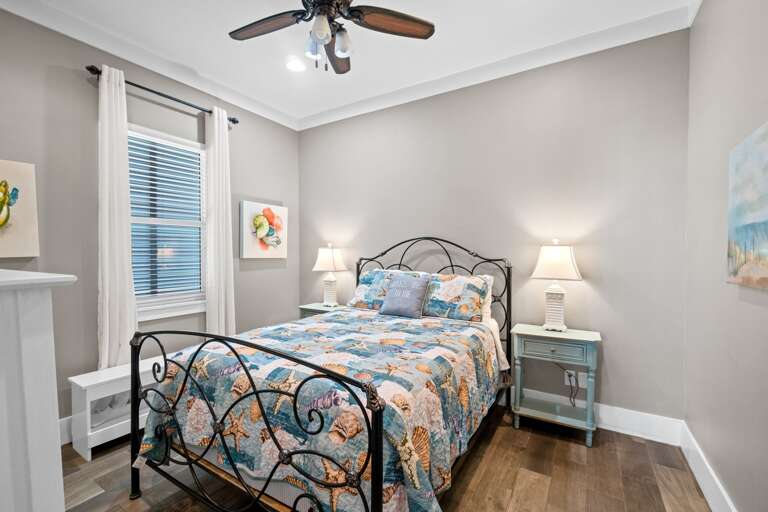 2nd floor queen 2