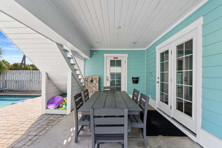 outside dining