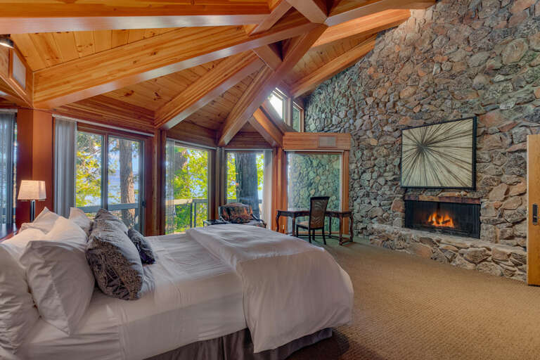 Primary Suite - King - Floor 2, Entry