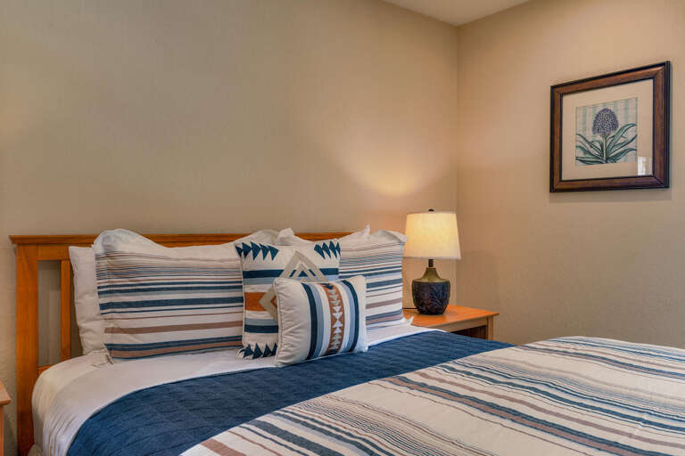 Bedroom #2 Queen Suite - Floor 1