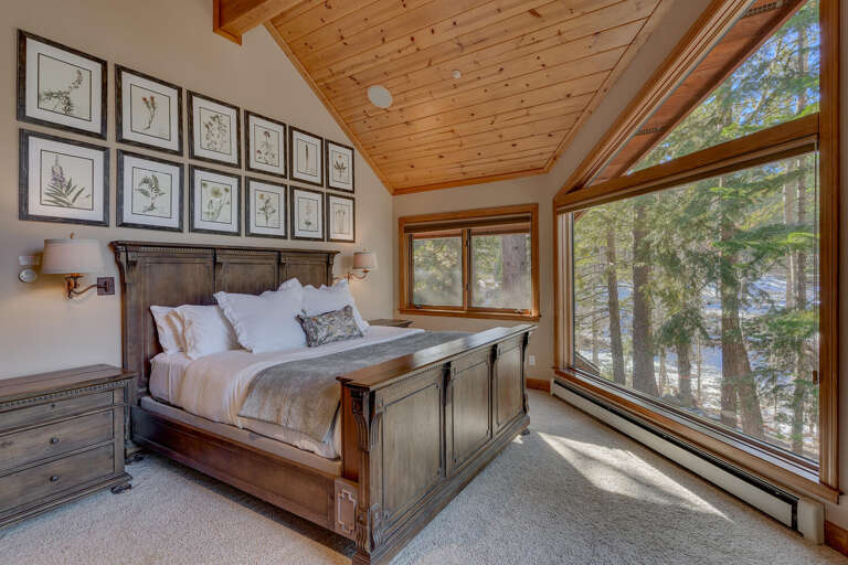 Bedroom #1 Primary Suite - King - Floor 2