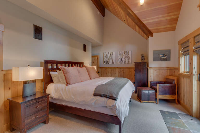 Bedroom #2 King Suite - Floor 2, Entry Level