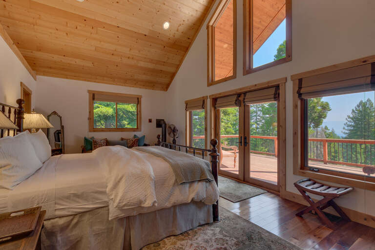 Primary Suite - King - Floor 2