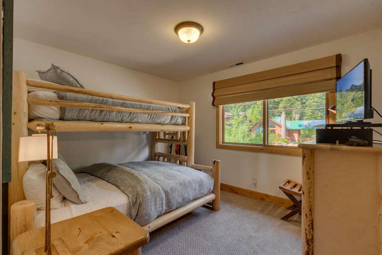 Twin/Queen Bunk - Floor 2