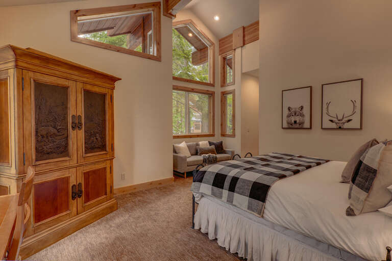 Primary Suite - King - Floor 2, Entry Level