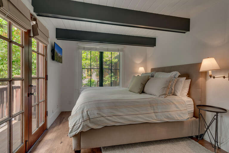 Bedroom #4 Queen Suite - Floor 1