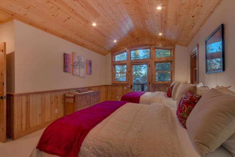 Guest Suite - Two Queens - Floor 2