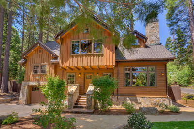 Holly Hideaway Holly Hideaway