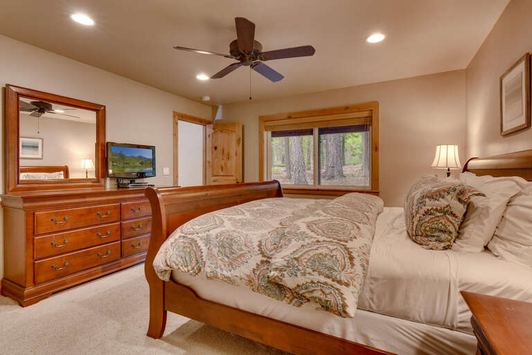 Bedroom #2 King Suite - Floor 1