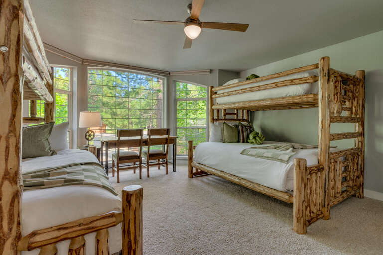 Bedroom #4 Two XL Twin / Queen Bed Suite - Floor 2