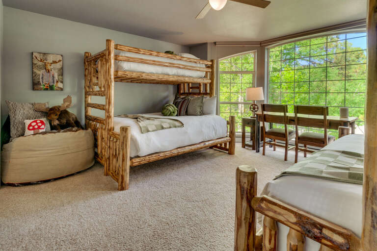 Bedroom #4 Two XL Twin / Queen Bed Suite - Floor 2