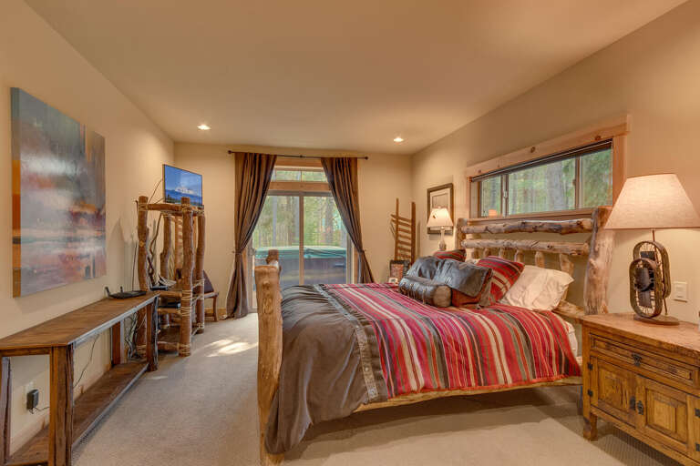 Primary Suite - King - Floor 1