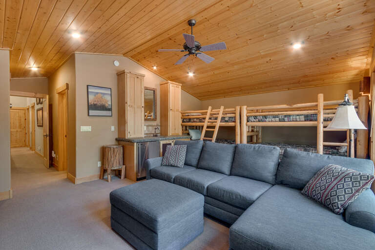 Two Twi/Twin Bunks - Floor 2