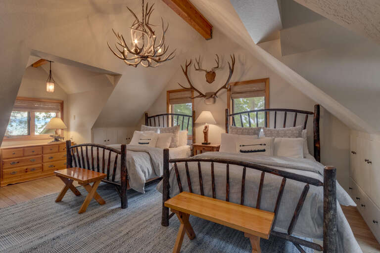 Twin and Two Queens - Apartment