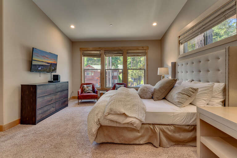 Bedroom #1 Primary Suite - King - Floor 2