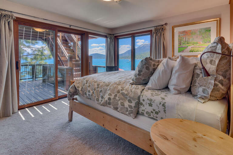 Bedroom #1 Primary Suite - King - Floor 1