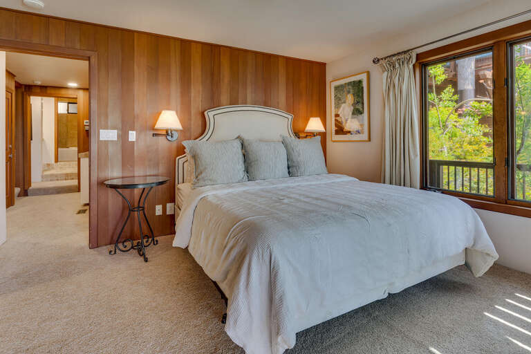 edroom #2 Queen Suite - Floor 1