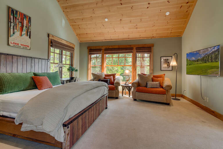 Bedroom #1 Primary Suite - King - Floor 2