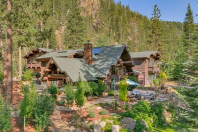 Riverfront Lodge