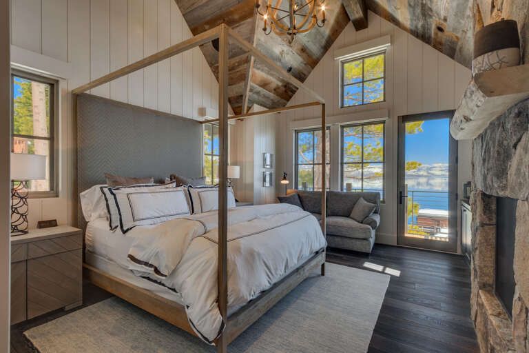 Primary Suite - King - Floor 2, Entry Primary Suite - King - Floor 2, Entry