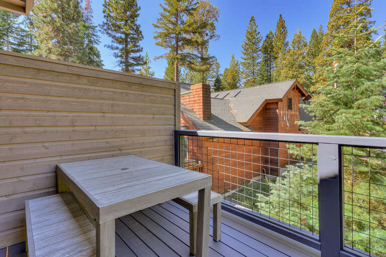 California Sunshine - Lakeview California Sunshine - Lakeview