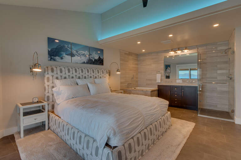 Primary Suite - Cal King - Floor 2