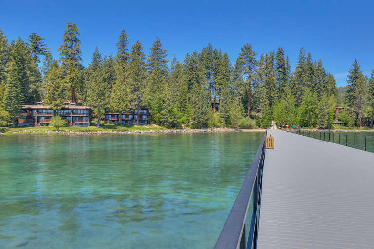 Shore Camp - Lakefront