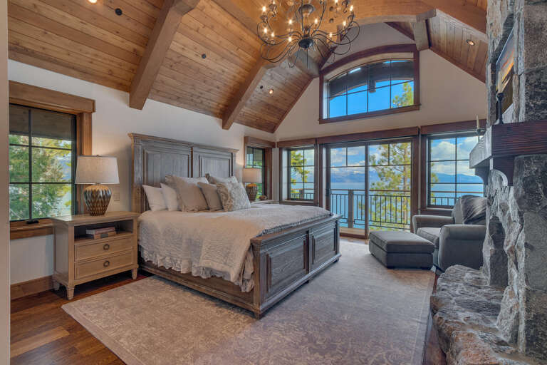 Primary Suite - King - Floor 3 Primary Suite - King - Floor 3