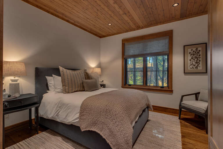 Queen Suite - Floor 2, Entry Level Queen Suite - Floor 2, Entry Level