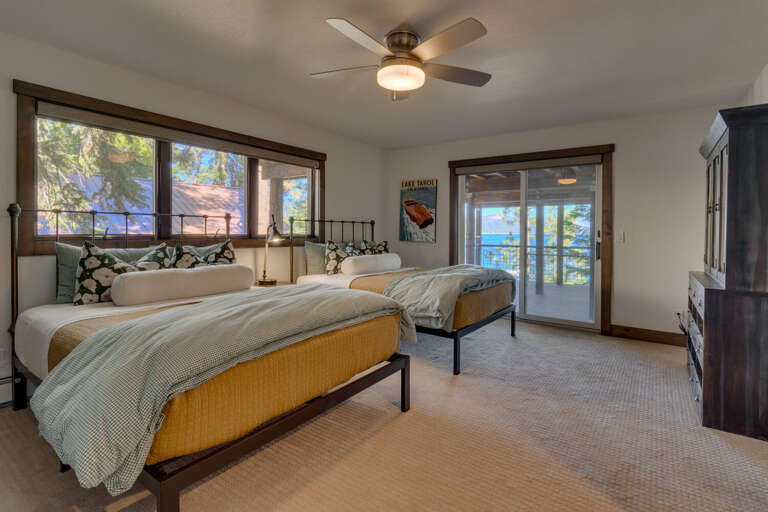 Two Queens - Floor 2