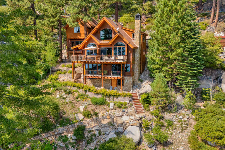 Gonowabie Lodge - Lakefront Gonowabie Lodge - Lakefront