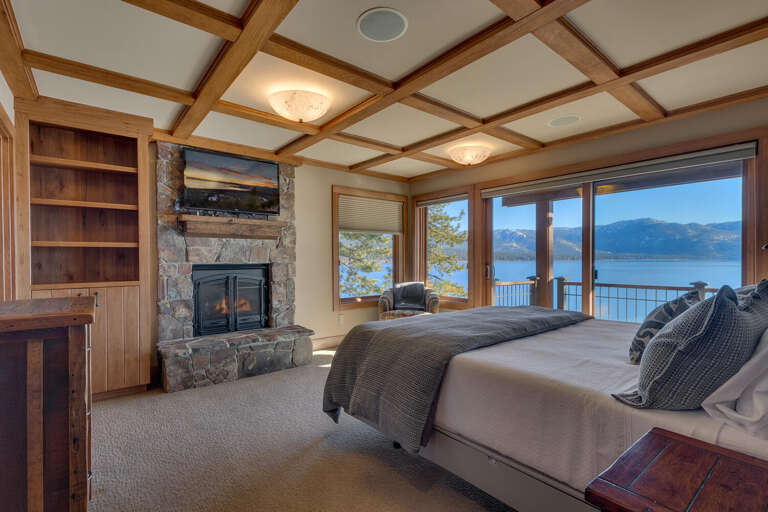 Primary Suite - King - Floor 1 Primary Suite - King - Floor 1