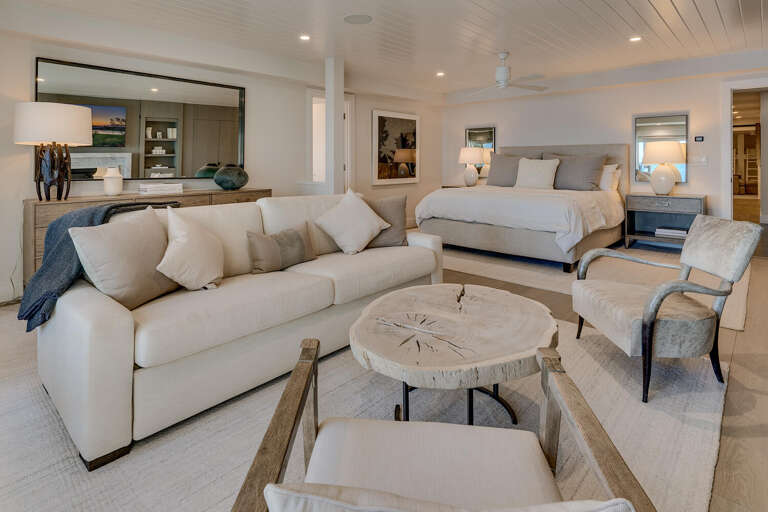 Primary Suite - King - Floor 2, Entry