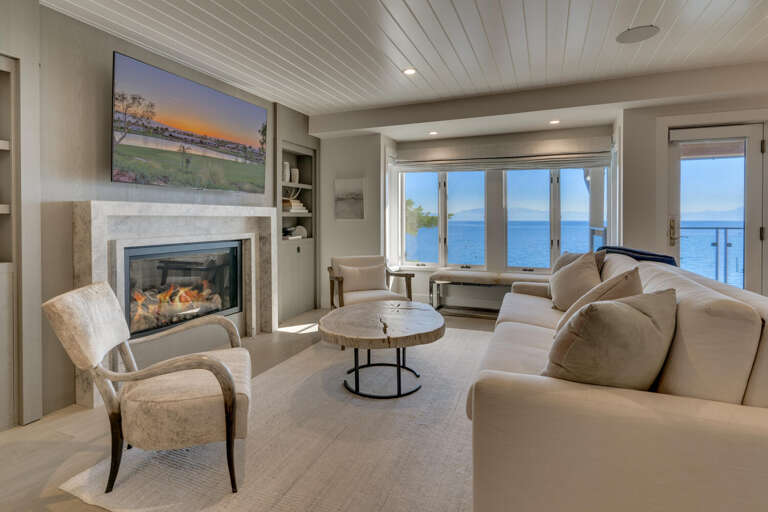 Primary Suite - King - Floor 2, Entry