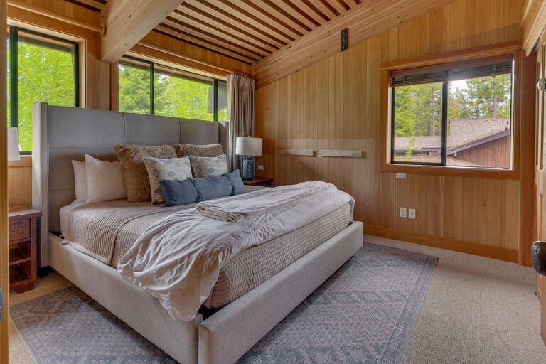 King - Floor 2 (West House) King - Floor 2 (West House)