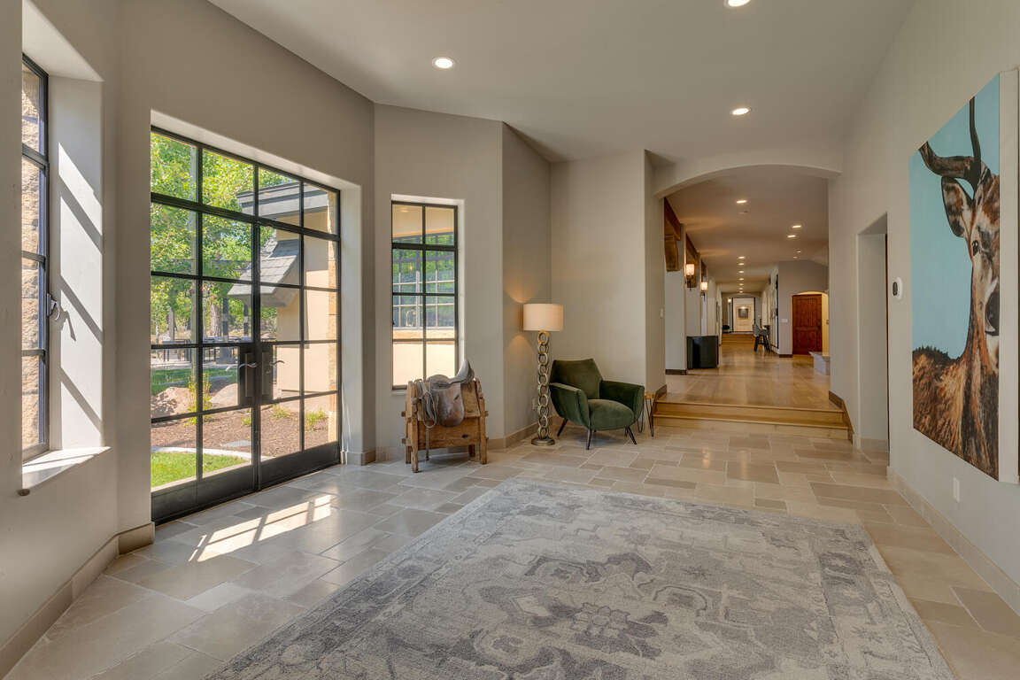 Brown Bear Estate Luxurious 7 Bedroom Vacation Rental in Truckee, CA