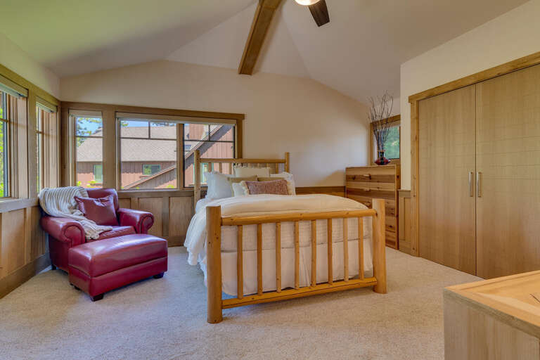 Bedroom #4 Queen Suite - Floor 2