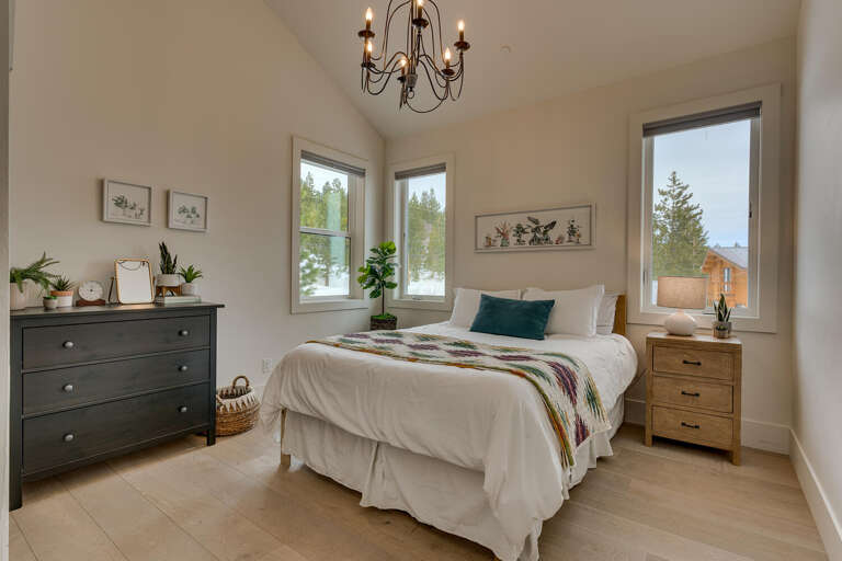 Bedroom #2 Queen - Floor 2