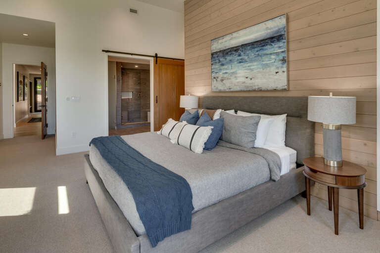 Bedroom #1 Primary Suite - King - Floor 2