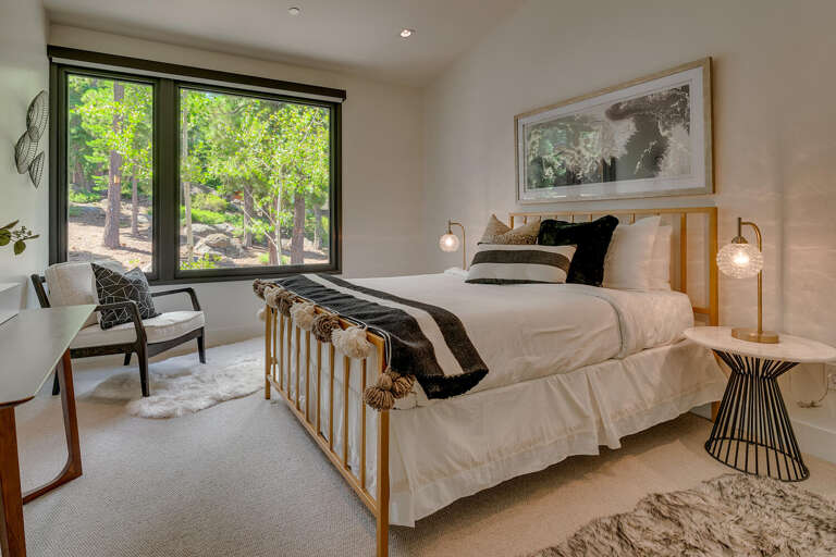 Bedroom #2 Queen Suite - Floor 2